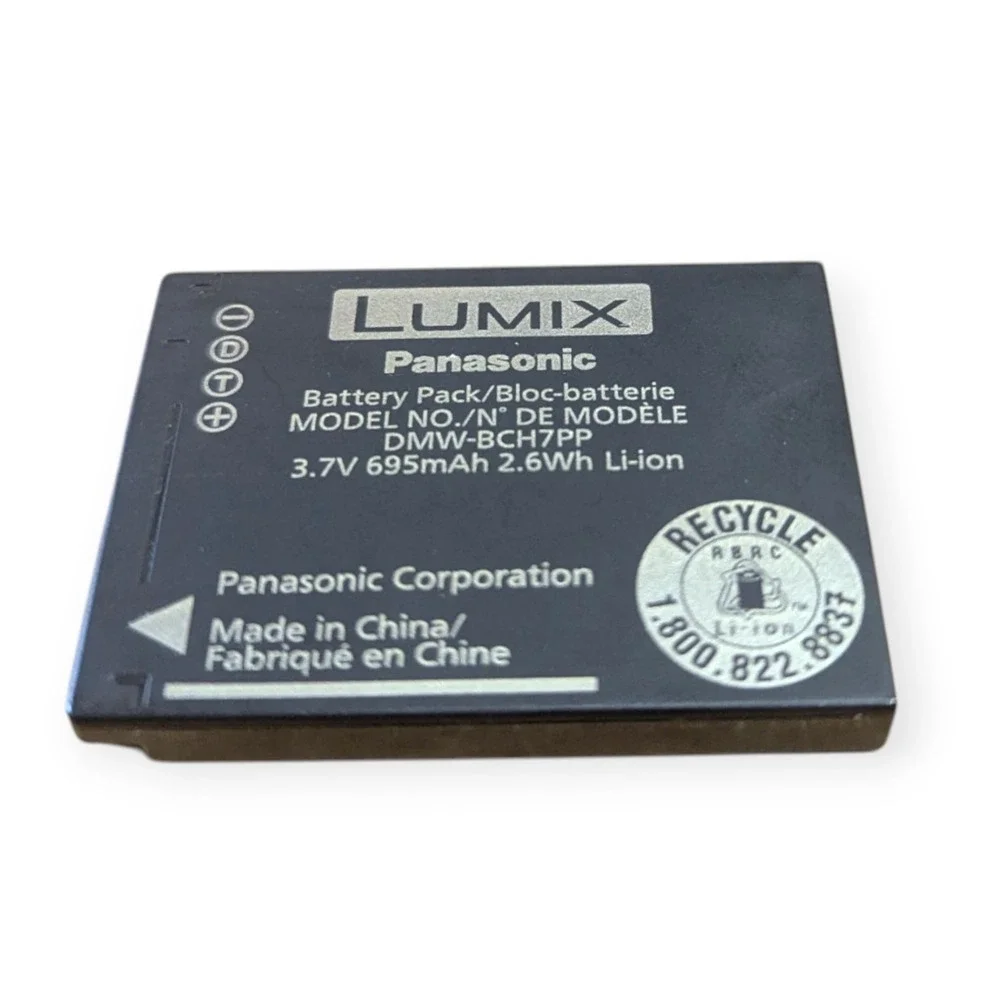 Panasonic Lumix DMC-TS10 14.1MP Waterproof Digital Camera Black Charger Battery